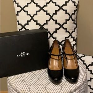 💕💕 PreLoved Black Coach Mary Jane platform shoes